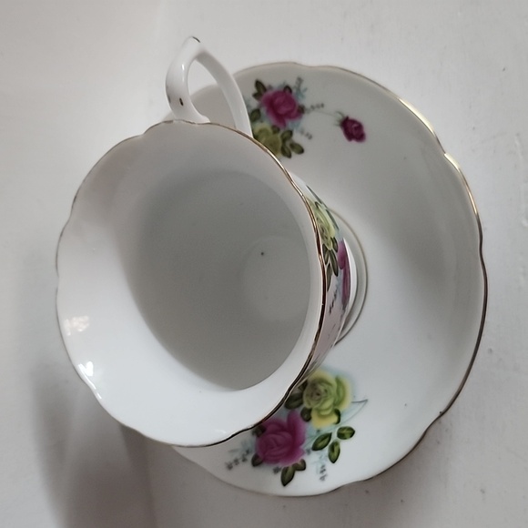 Vintage Bone China Pink and yellow Roses Teacup & Saucer -1970s - Picture 6 of 6